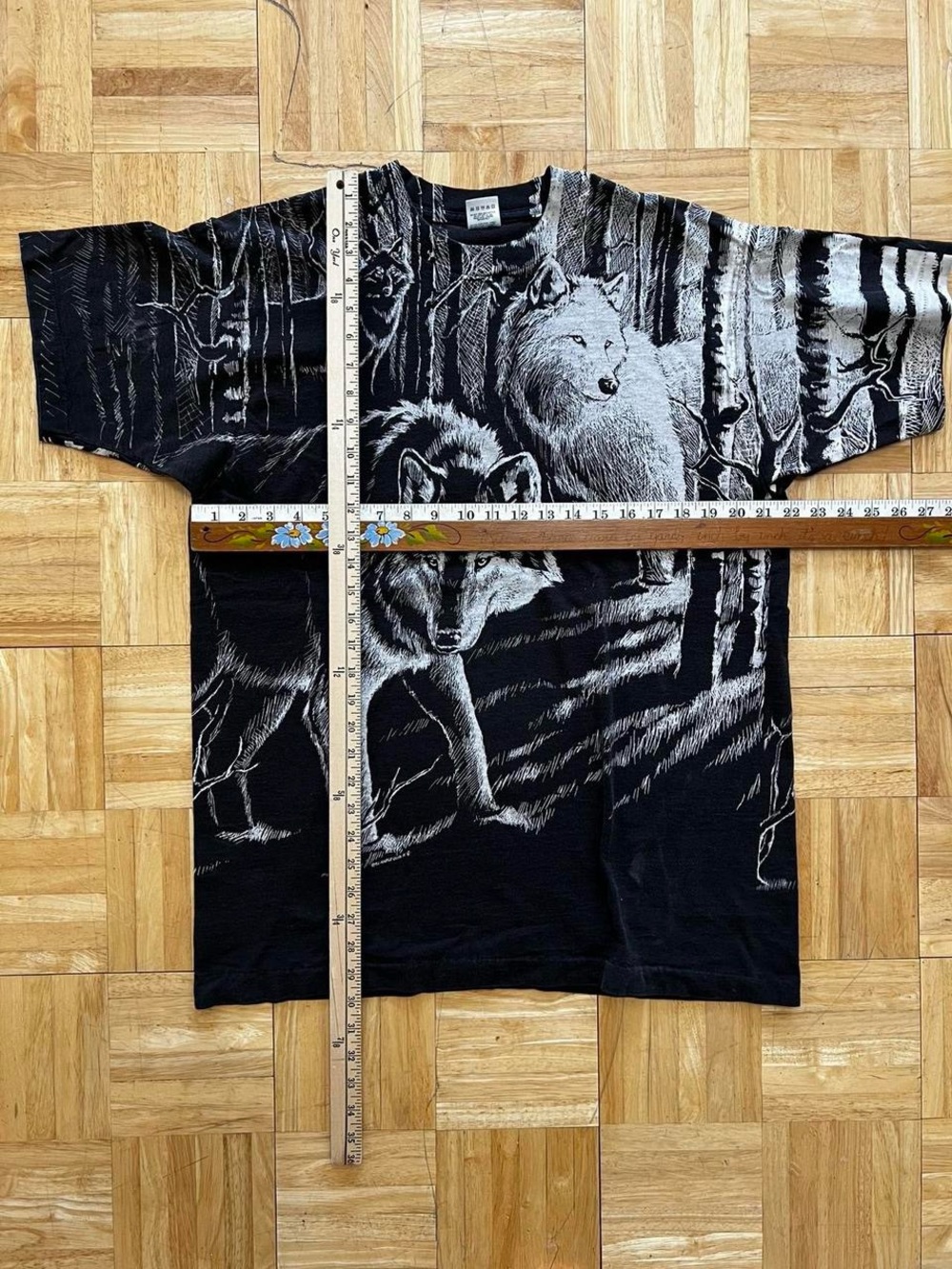 Men's Vintage 90s Graphic Tee XL Single Stitch Wolves In Forest Cabincore USA - Picture 6 of 7